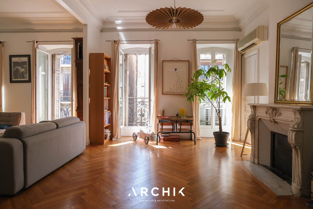 Appartement à Castellane, 6e Arrondissement, Marseille 3 - 18736332