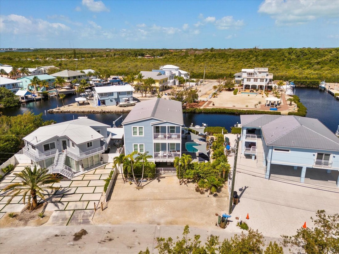 Maison à Key Colony Beach, Floride, États-Unis 3 - 18731754