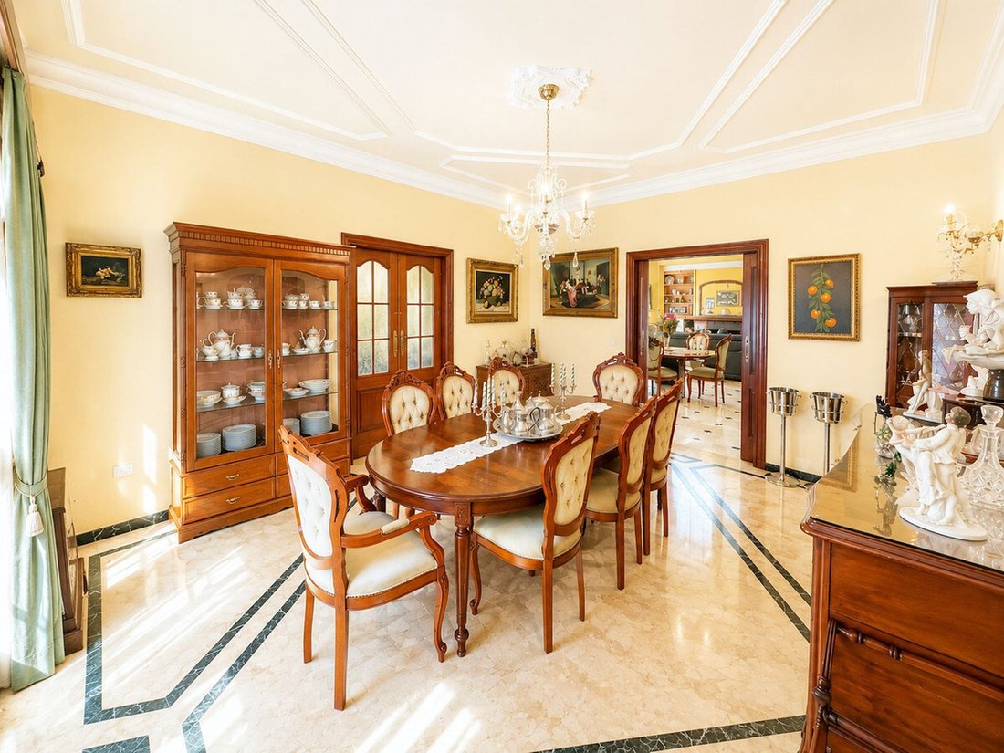 Villa in Estepona, Andalusien, Spanien 5 - 17234828