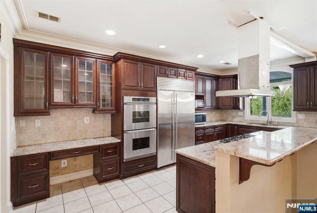 House in Marlboro Township, New Jersey, United States 5 - 18735307