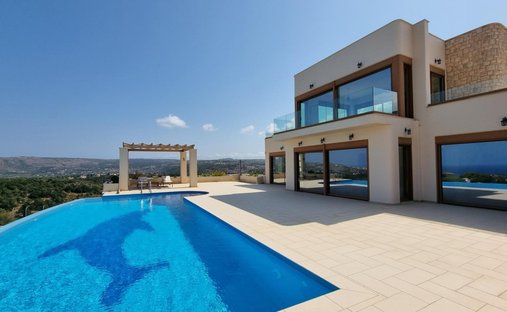 Villa in Crete, Greece 1