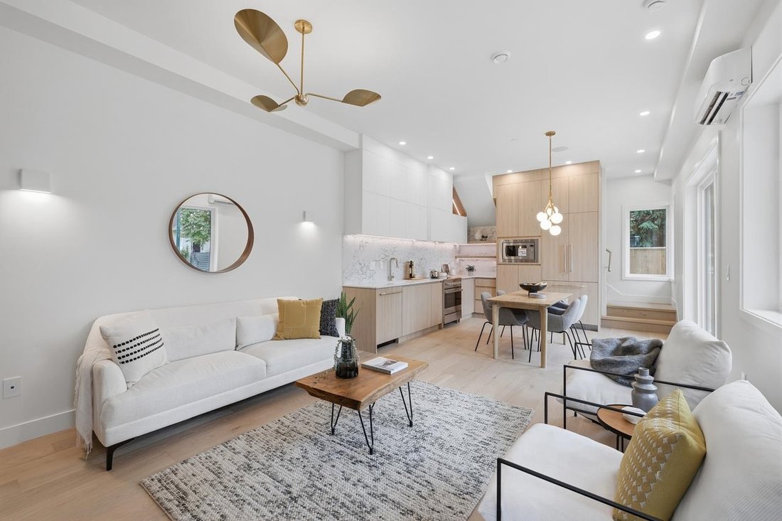 House in Vancouver, British Columbia, Canada 5 - 18738256