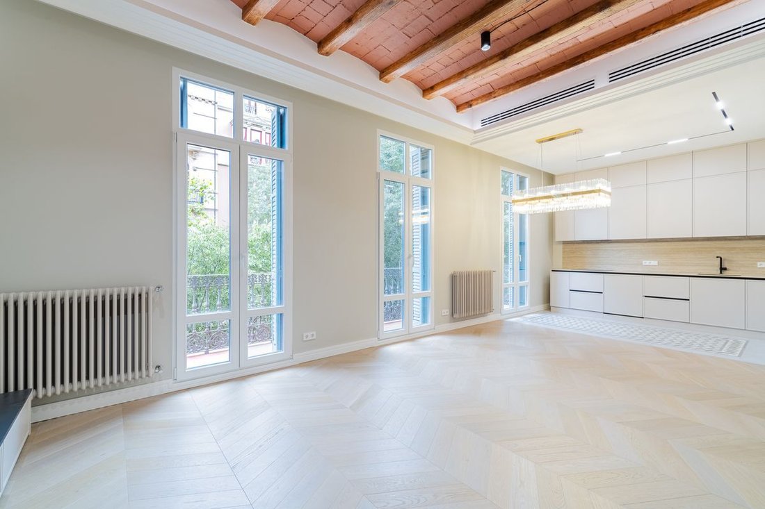 Appartamento a Eixample, Barcellona, Spagna 1 - 18734528