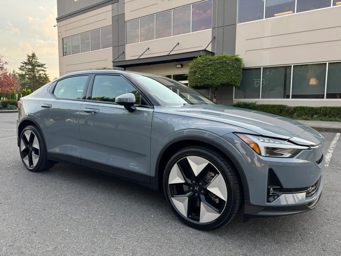 Coupe in Bellevue, WA, United States 1 - 18733894