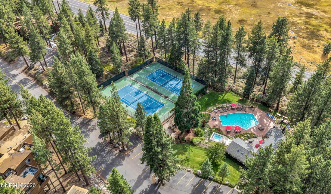 Townhouse in Glenbrook, Nevada, United States 5 - 18732444
