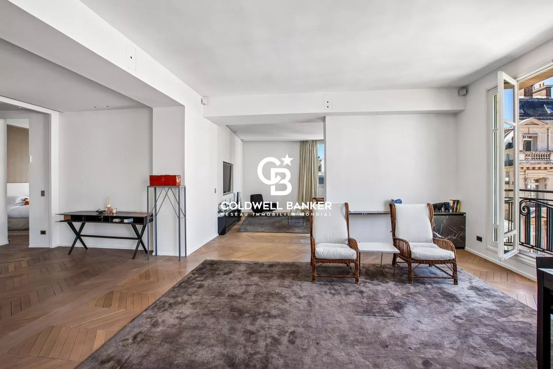 Apartment in Porte Dauphine, Paris 16e Arrondissement, Paris 4 - 18733647