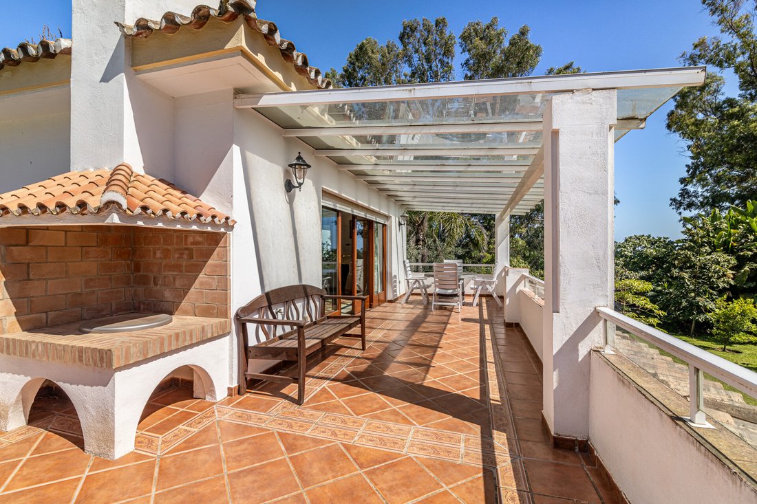 Villa in Estepona, Andalusien, Spanien 5 - 18733235