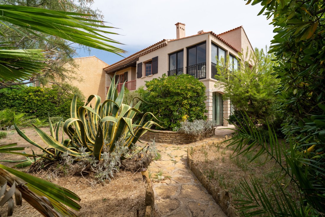Villa in Le Fort, Six-Fours les Plages, Frankreich 1 - 18737148