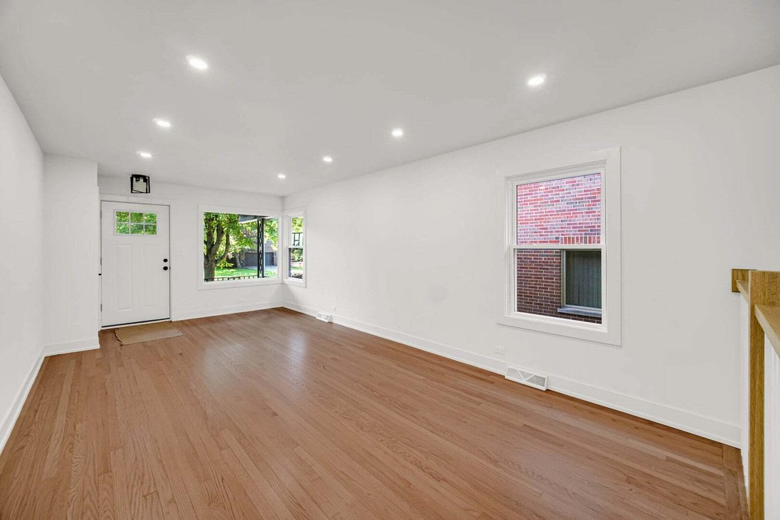 House in Skokie, Illinois, United States 4 - 18732645