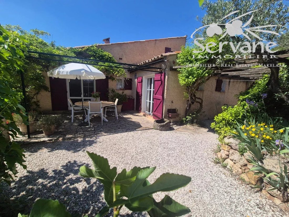Villa in Salernes, Provence-Alpes-Côte d'Azur, Frankreich 3 - 17797321