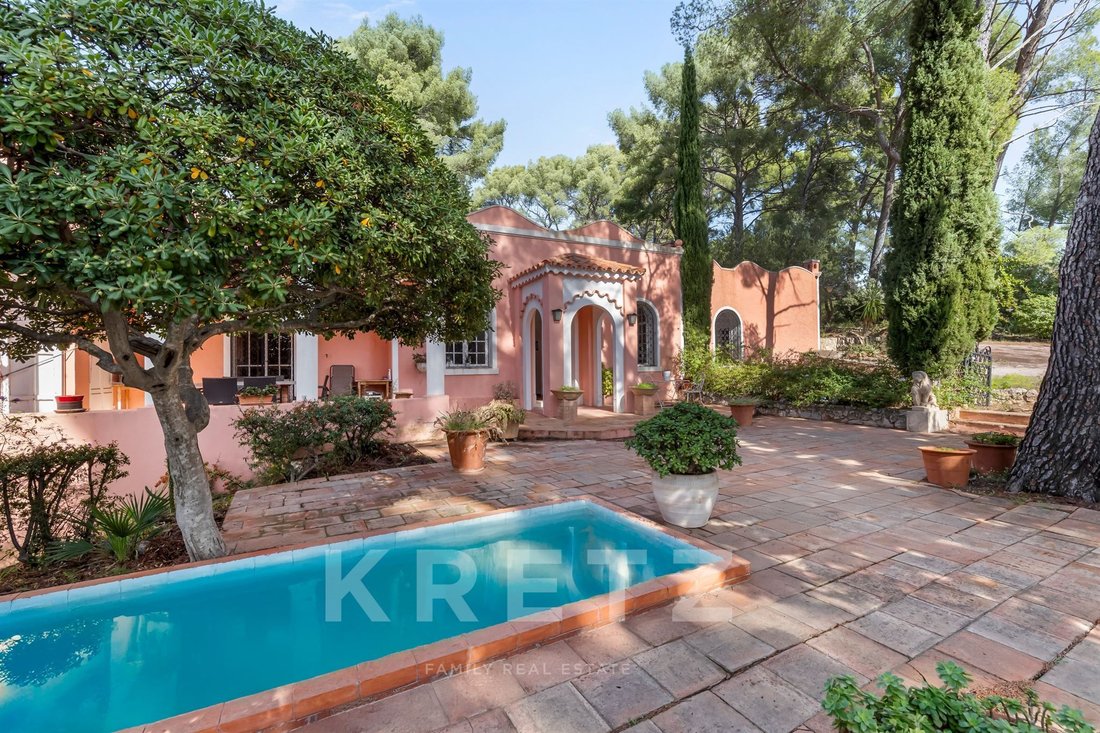 Villa en Tolón, Provenza-Alpes-Costa Azul, Francia 1 - 18737397