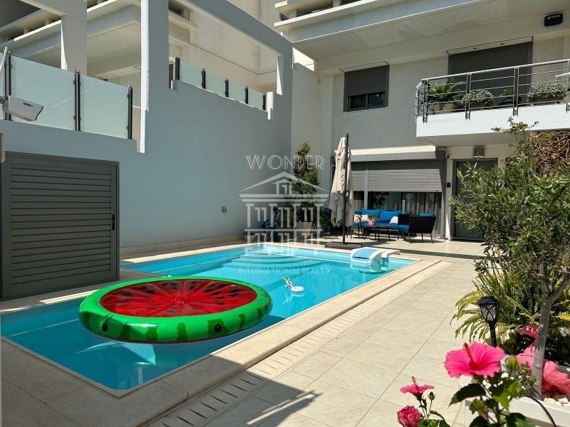 Villa en Glifada, Ática, Grecia 1 - 18736029