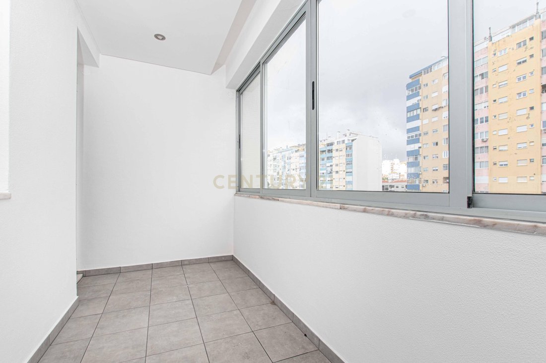 Apartamento en Almada, Cova da Piedade, Pragal y Cacilhas, Setúbal Municipality, Portugal 3 - 18736750