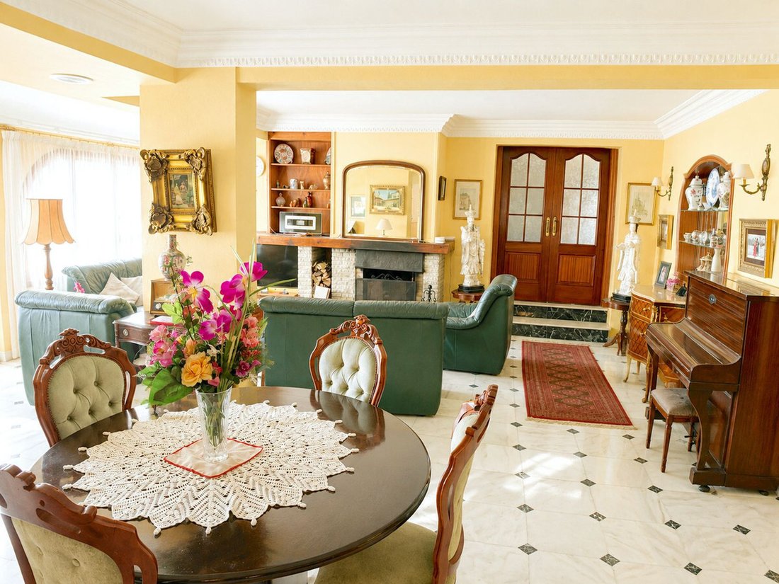Villa in Estepona, Andalusien, Spanien 4 - 17234828