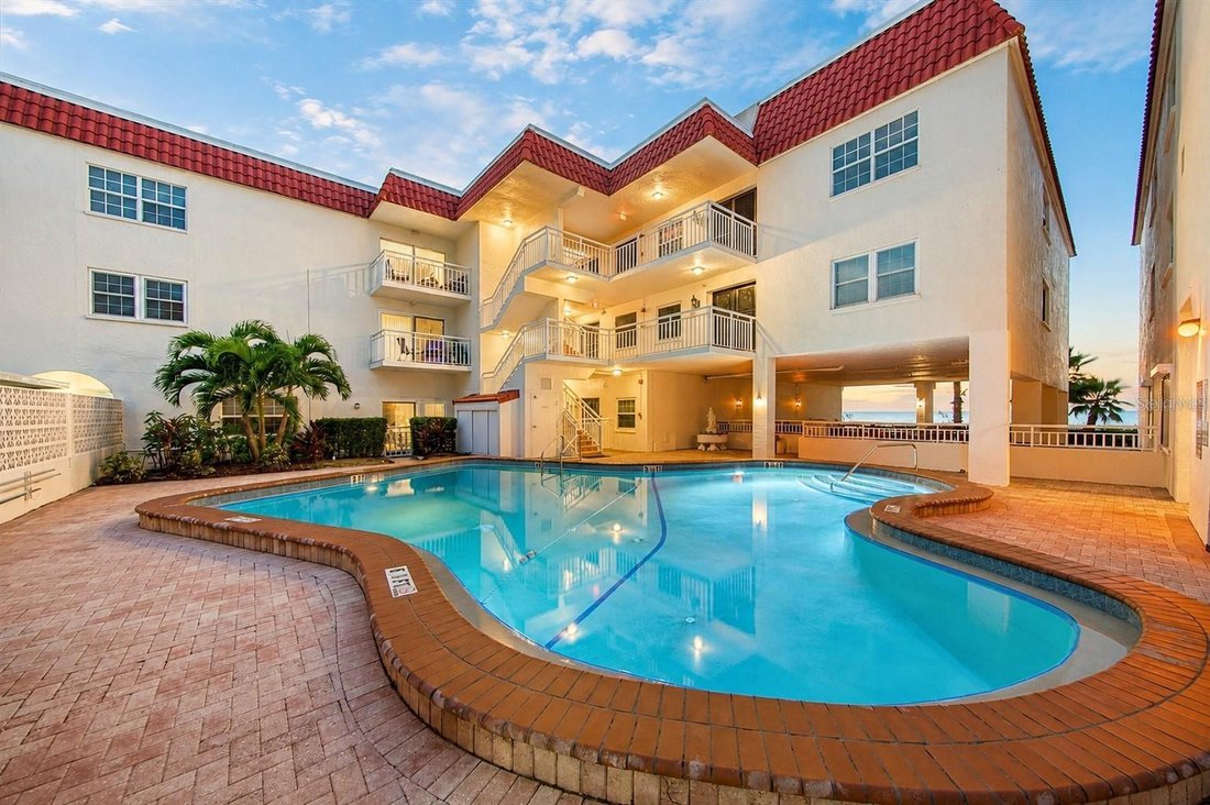 Condominio en Belleair Beach, Florida, Estados Unidos 2 - 18735077
