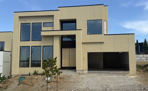 House in Camas, Washington, United States 1
