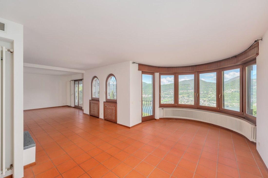 House in Collina d'Oro, Ticino, Switzerland 3 - 18732192