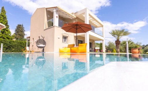 Villa in Korfu, Peloponnese, Western Greece and the Ionian, Griechenland 1