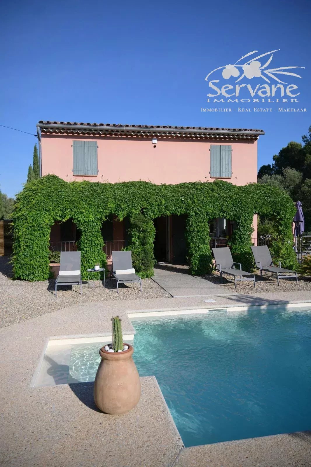 Villa in Cotignac, Provence-Alpes-Côte d'Azur, France 1 - 17671193