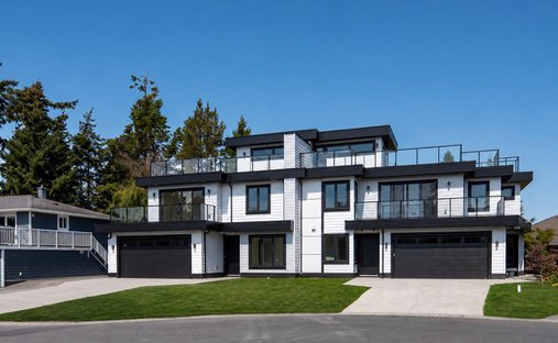 House in Sidney, British Columbia, Canada 1