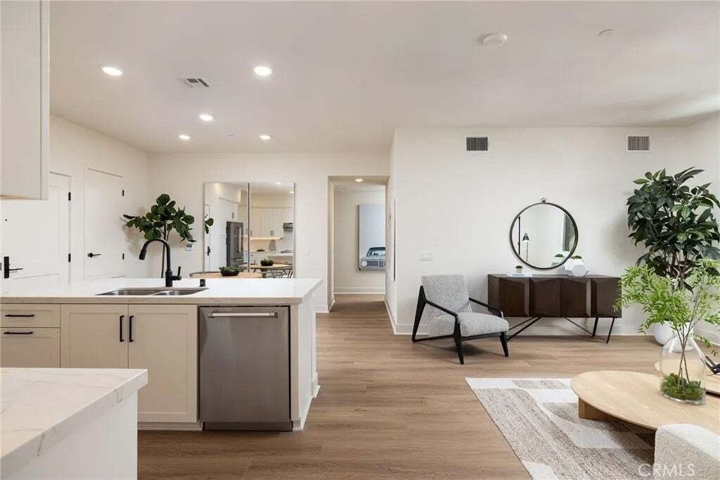 Condo in Huntington Beach, California, United States 5 - 17606958