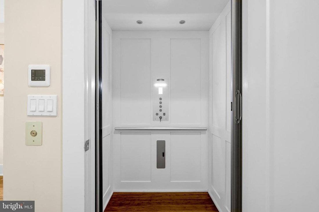 Townhouse in Bethesda, Maryland, United States 2 - 18738274
