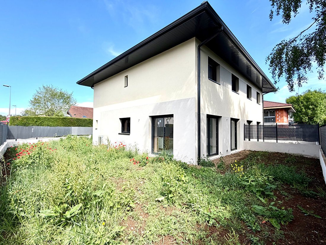 Villa a Publier, Auvergne-Rodano-Alpi, Francia 2 - 18737488