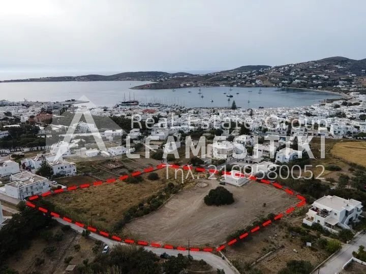 Land in Paros, Aegean, Griechenland 5 - 18732252