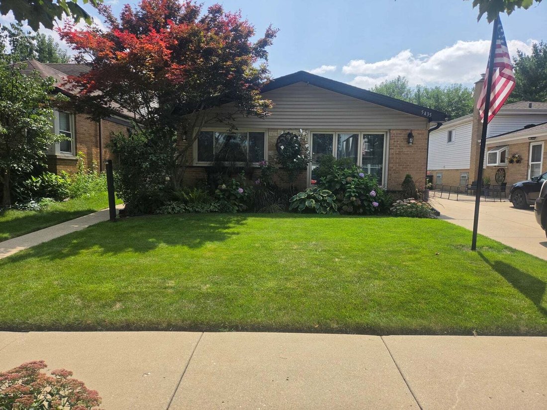 House in Morton Grove, Illinois, United States 1 - 18735623