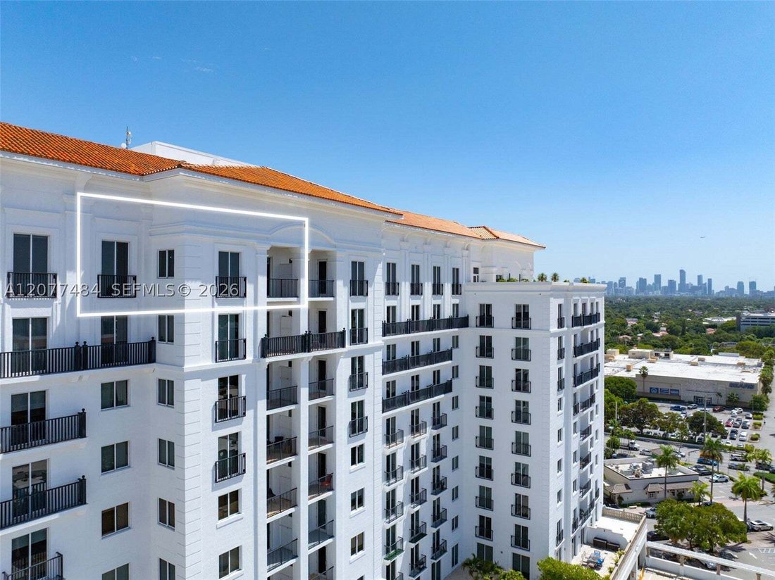 Condo in Coral Gables, Florida, United States 2 - 18736226