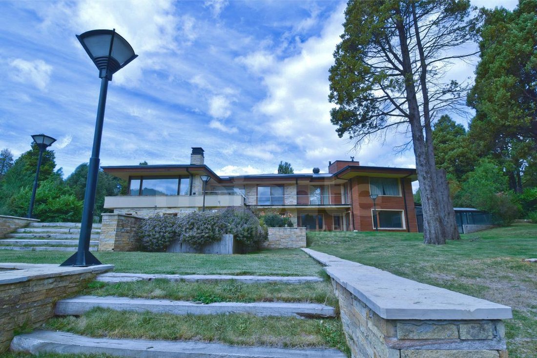 House in San Carlos de Bariloche, Río Negro, Argentina 1 - 18737145