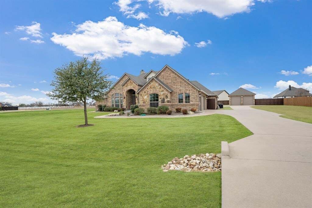 House in Crowley, Texas, United States 5 - 18732907