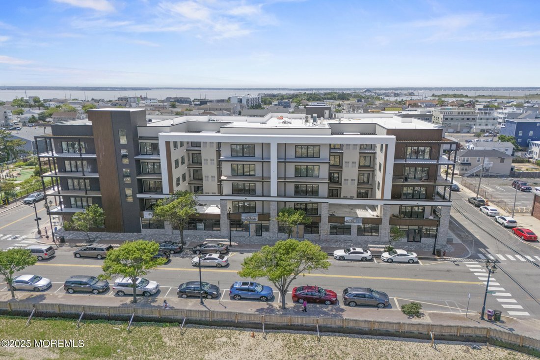 Condo in Seaside Heights, New Jersey, United States 2 - 18731794