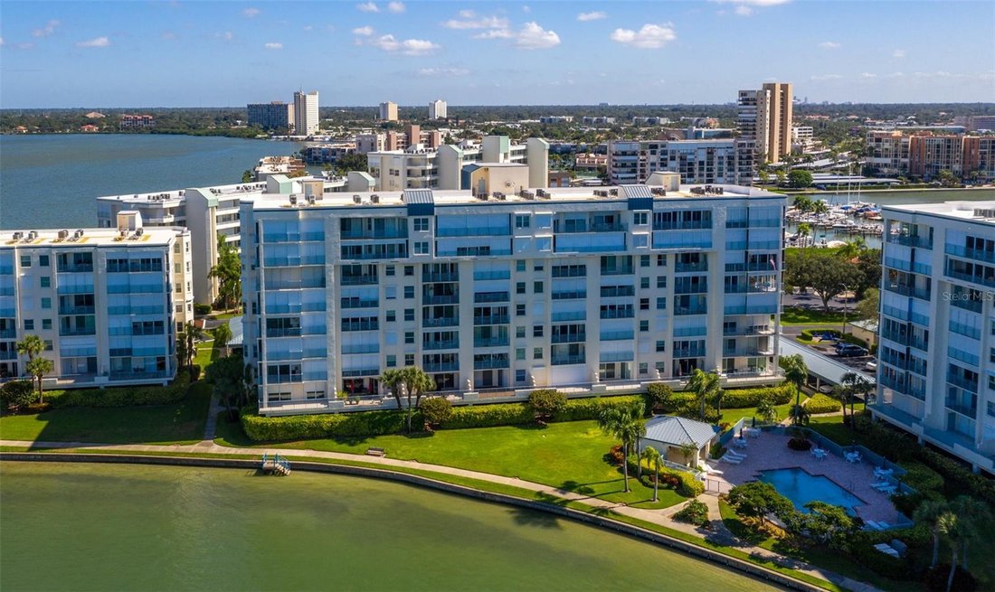 Condominio a St. Petersburg, Florida, Stati Uniti 3 - 18735127