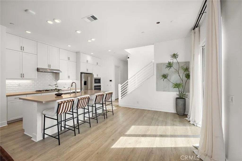 Condominio a Irvine, California, Stati Uniti 2 - 18736001