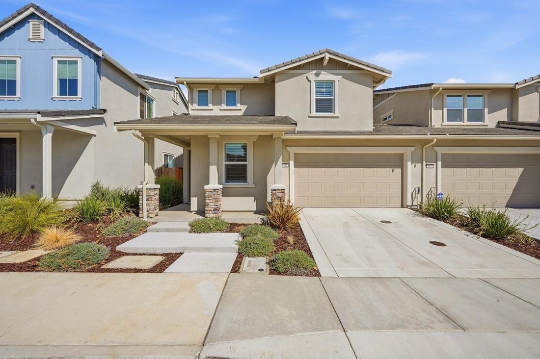 Townhouse in Gilroy, California, United States 2 - 18732604