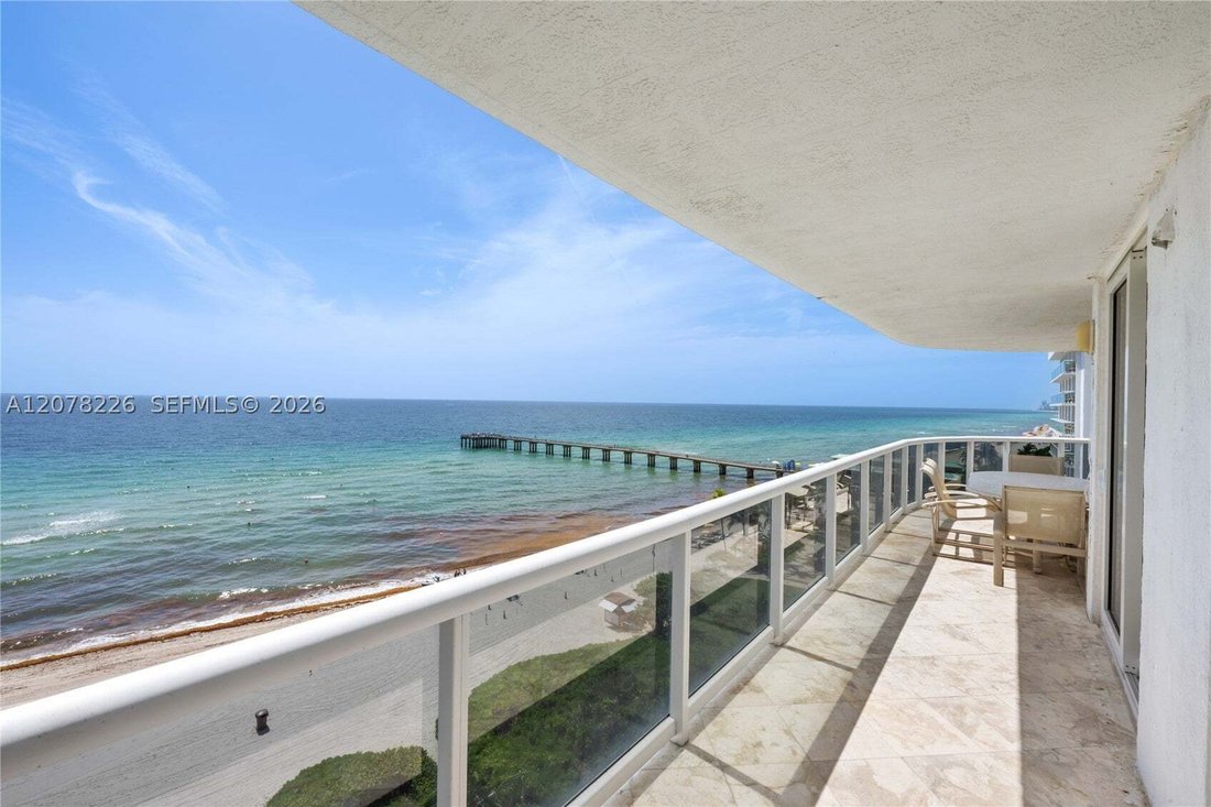 Condominio a Golden Beach, Florida, Stati Uniti 1 - 18736202