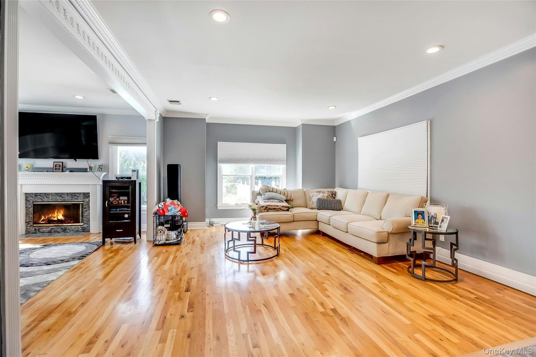 Casa en Nesconset, Nueva York, Estados Unidos 5 - 18736587