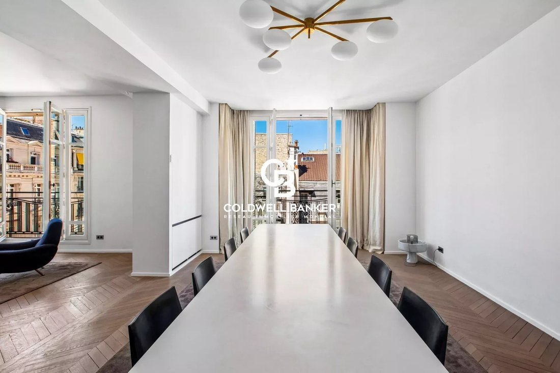 Apartment in Porte Dauphine, Paris 16e Arrondissement, Paris 5 - 18733647