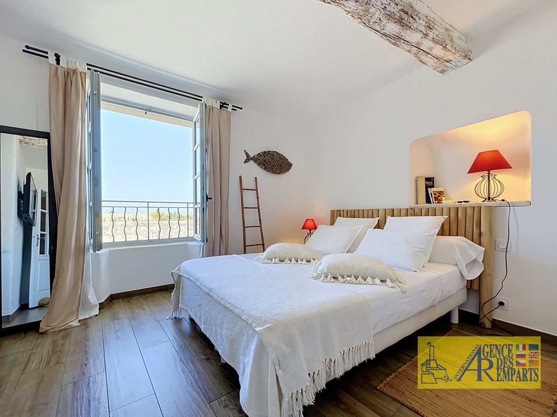 Villa à Les Cougoulins-Rastines, Antibes, France 3 - 18736464