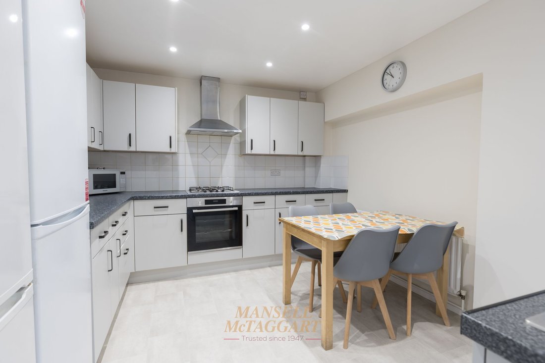 Casa a Horley, Inghilterra 3 - 18733457