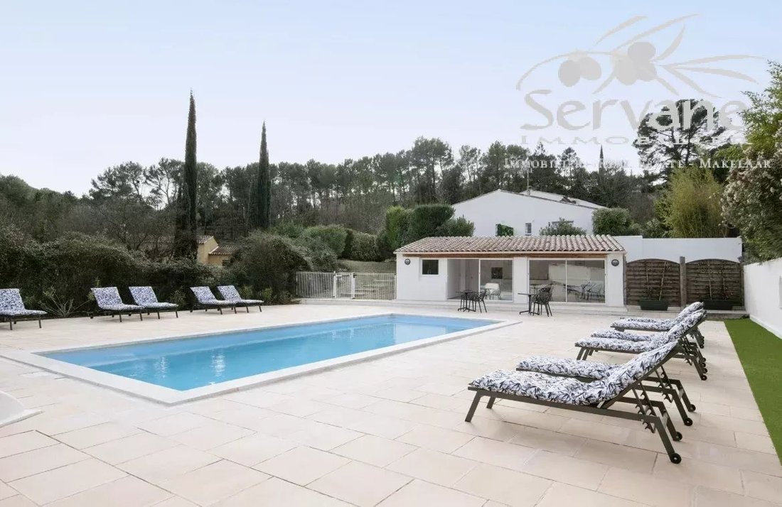 Villa a Salernes, Provenza-Alpi-Costa Azzurra, Francia 2 - 17324876