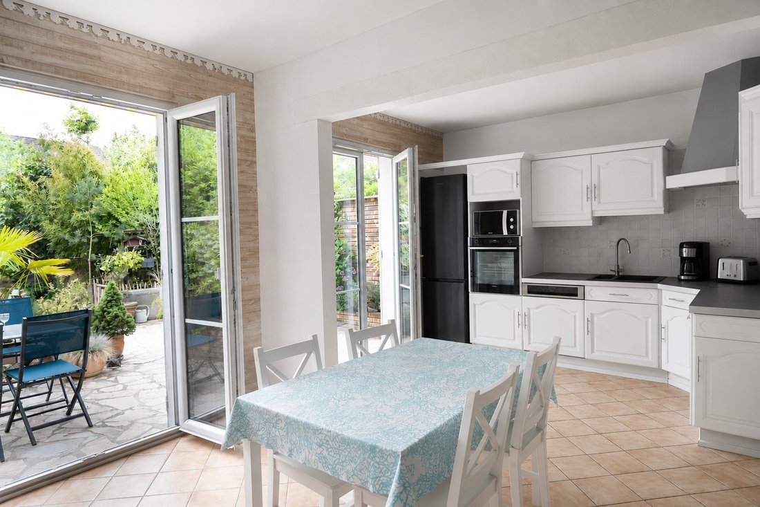 Casa a Les Coteaux, Bry-sur-Marne, Francia 2 - 18736434