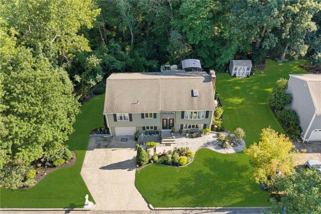 House in West Warwick, Rhode Island, United States 4 - 18731847