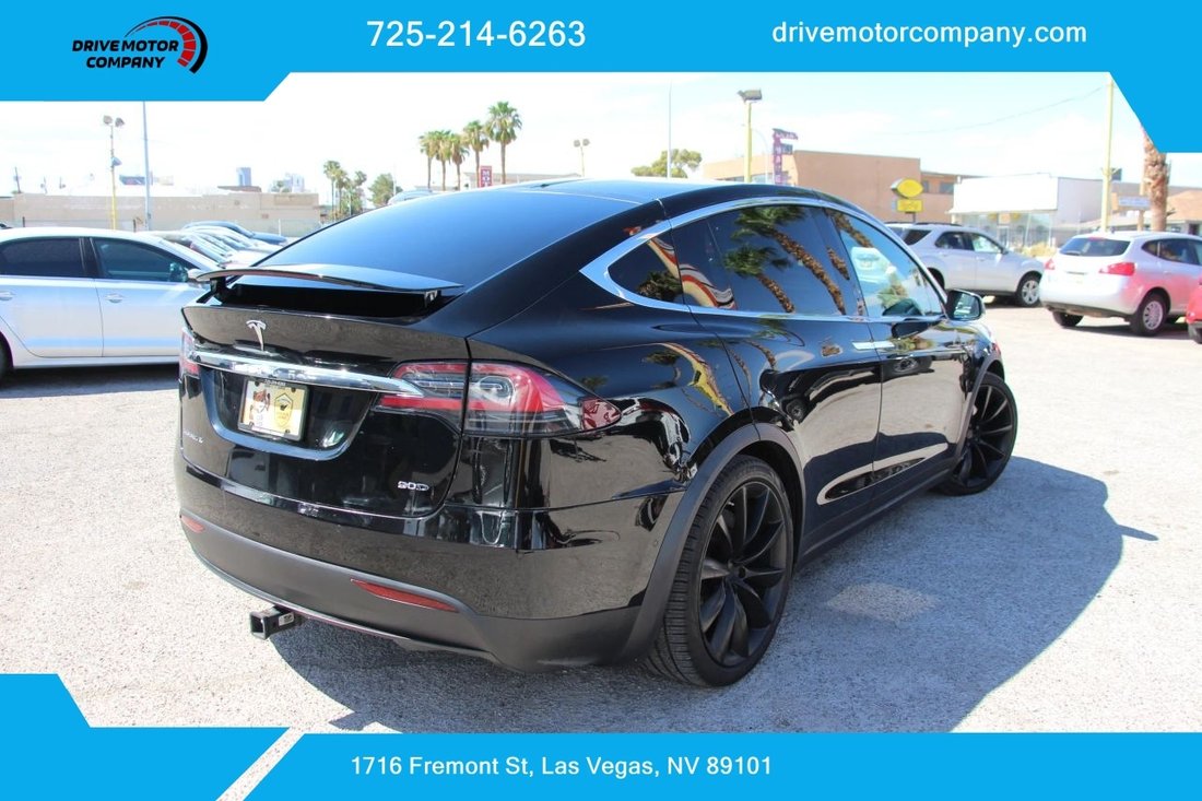 Suv in Las Vegas, NV, United States 5 - 18737745