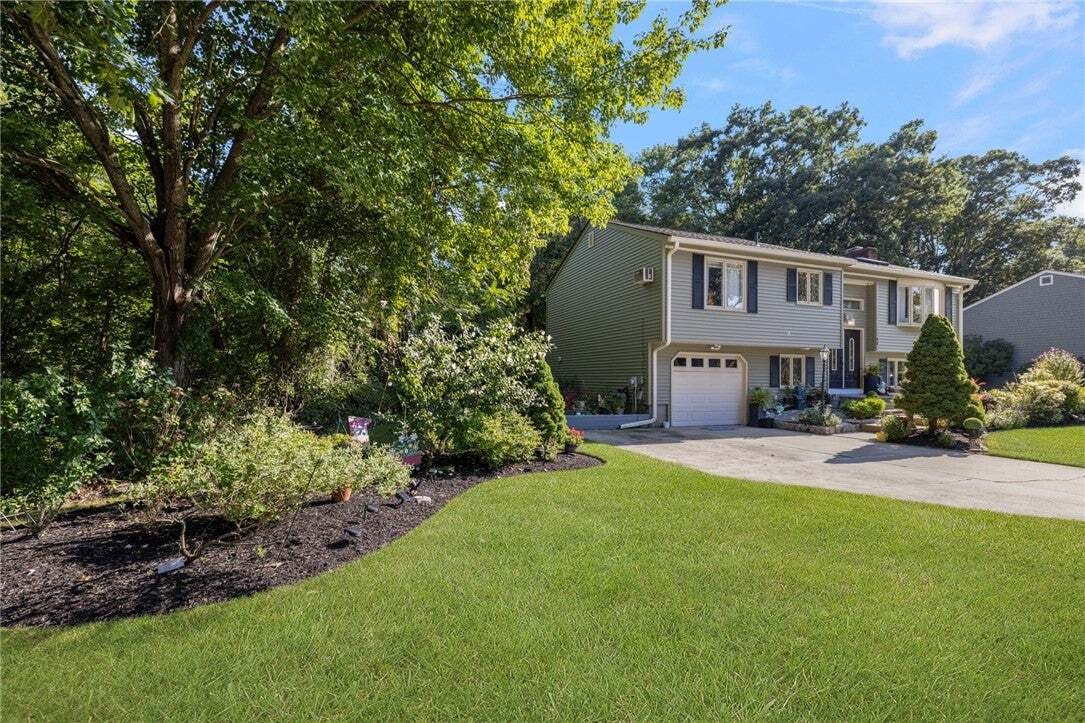 House in West Warwick, Rhode Island, United States 3 - 18731847