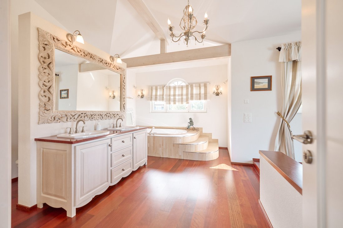 Villa a Vully-les-Lacs, Vaud, Svizzera 5 - 18732761