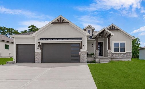 House in Lake Lotawana, Missouri, United States 1