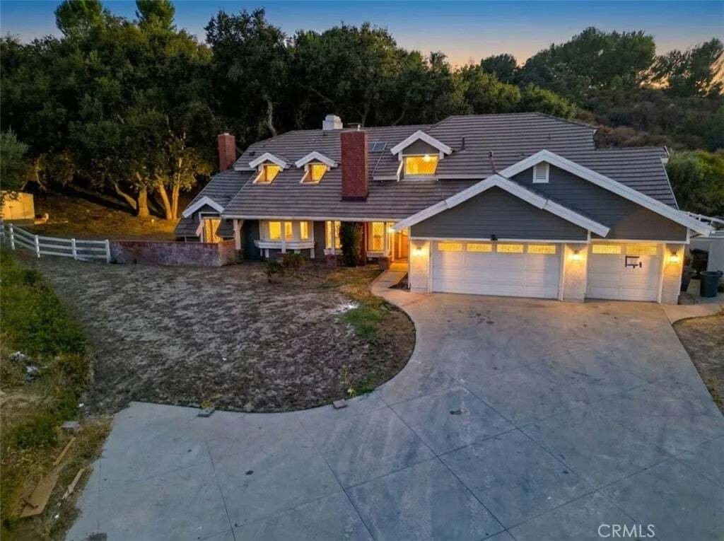 Casa a Santa Clarita, California, Stati Uniti 3 - 18736110