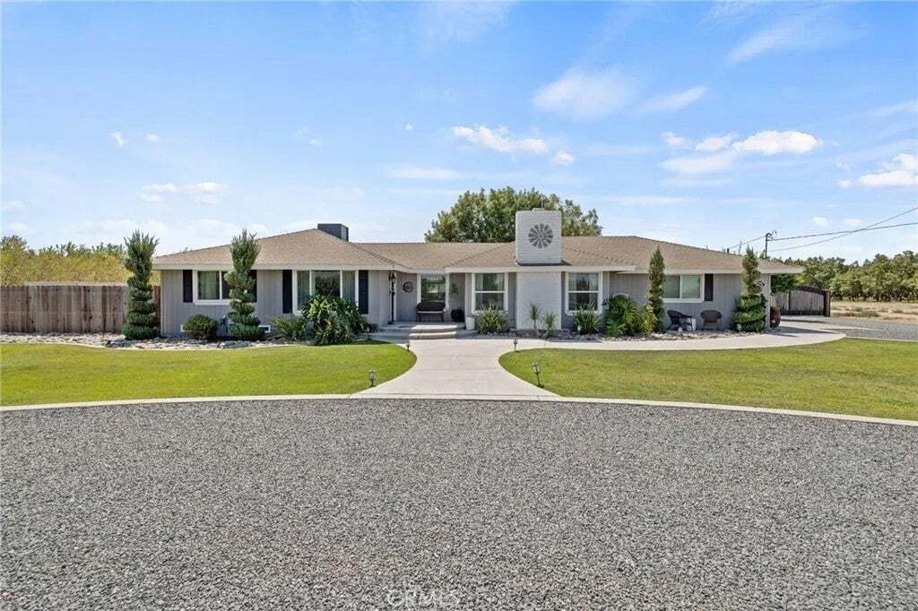 Casa en Visalia, California, Estados Unidos 1 - 18736014